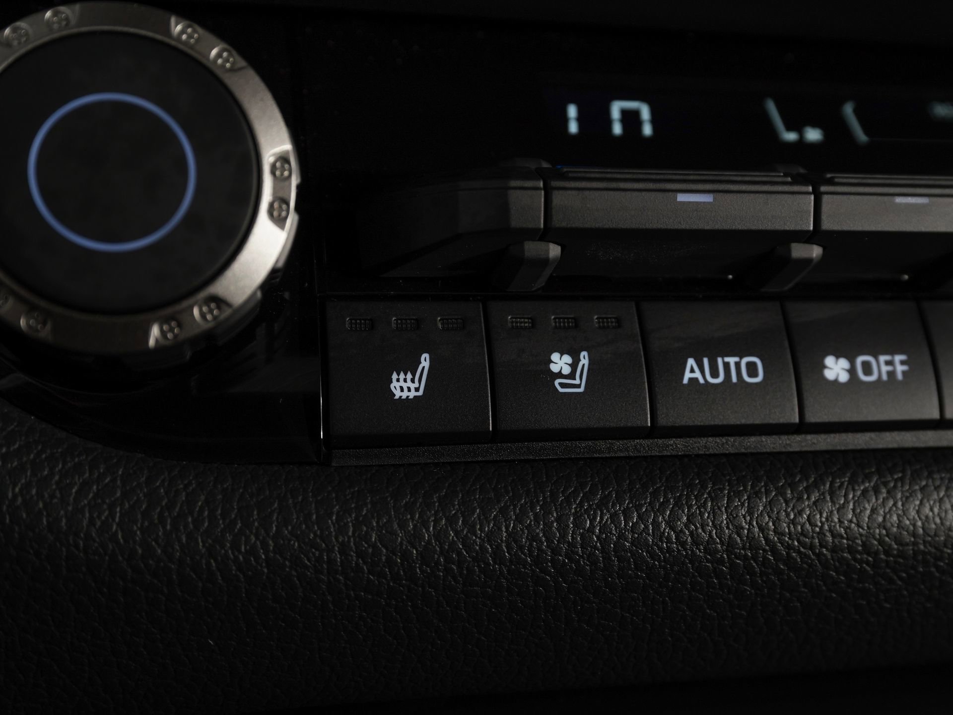 Used 2026 Toyota Sequoia TRD Pro AWD/4WD image 24