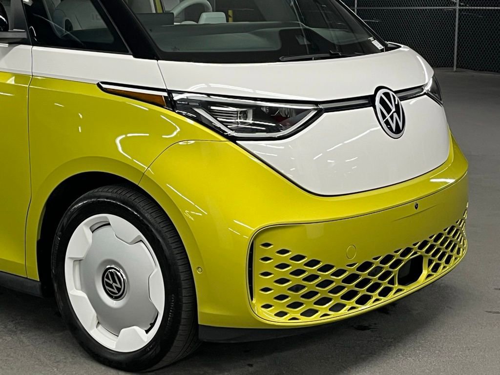 Used 2025 Volkswagen ID. Buzz 1st Edition image 41