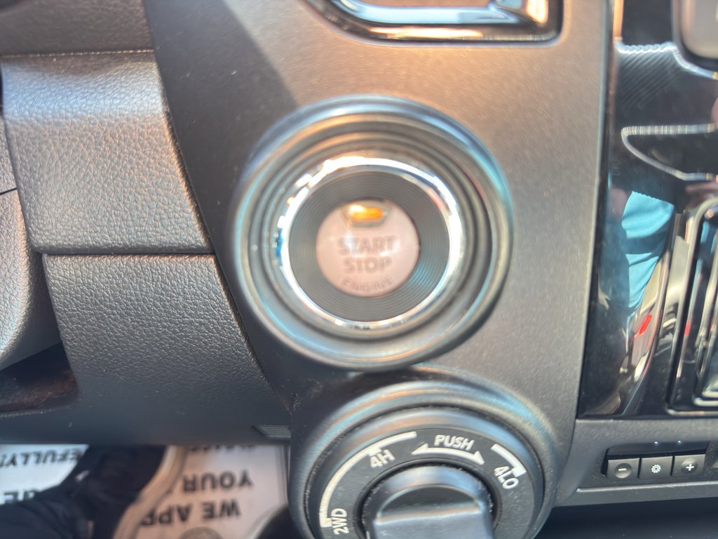 Used 2020 Nissan Titan PRO-4X w/ Pro-4x Convenience Package image 27