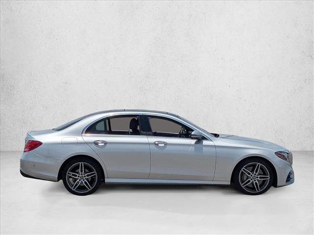 Used 2020 Mercedes-Benz E 350 4MATIC Sedan image 4