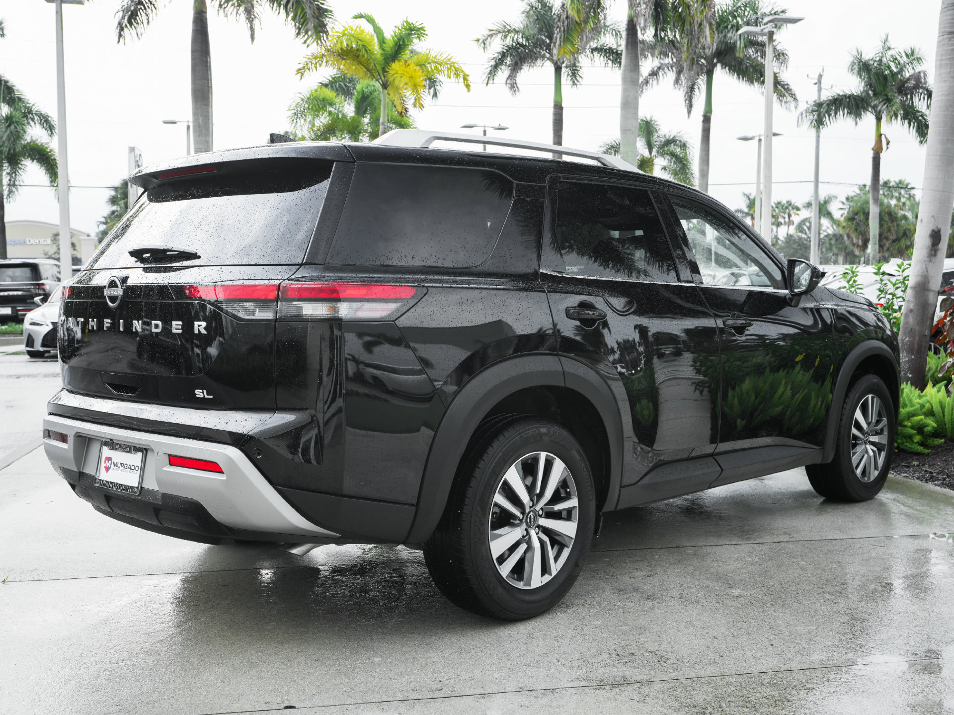 Used 2025 Nissan Pathfinder SL FWD image 34