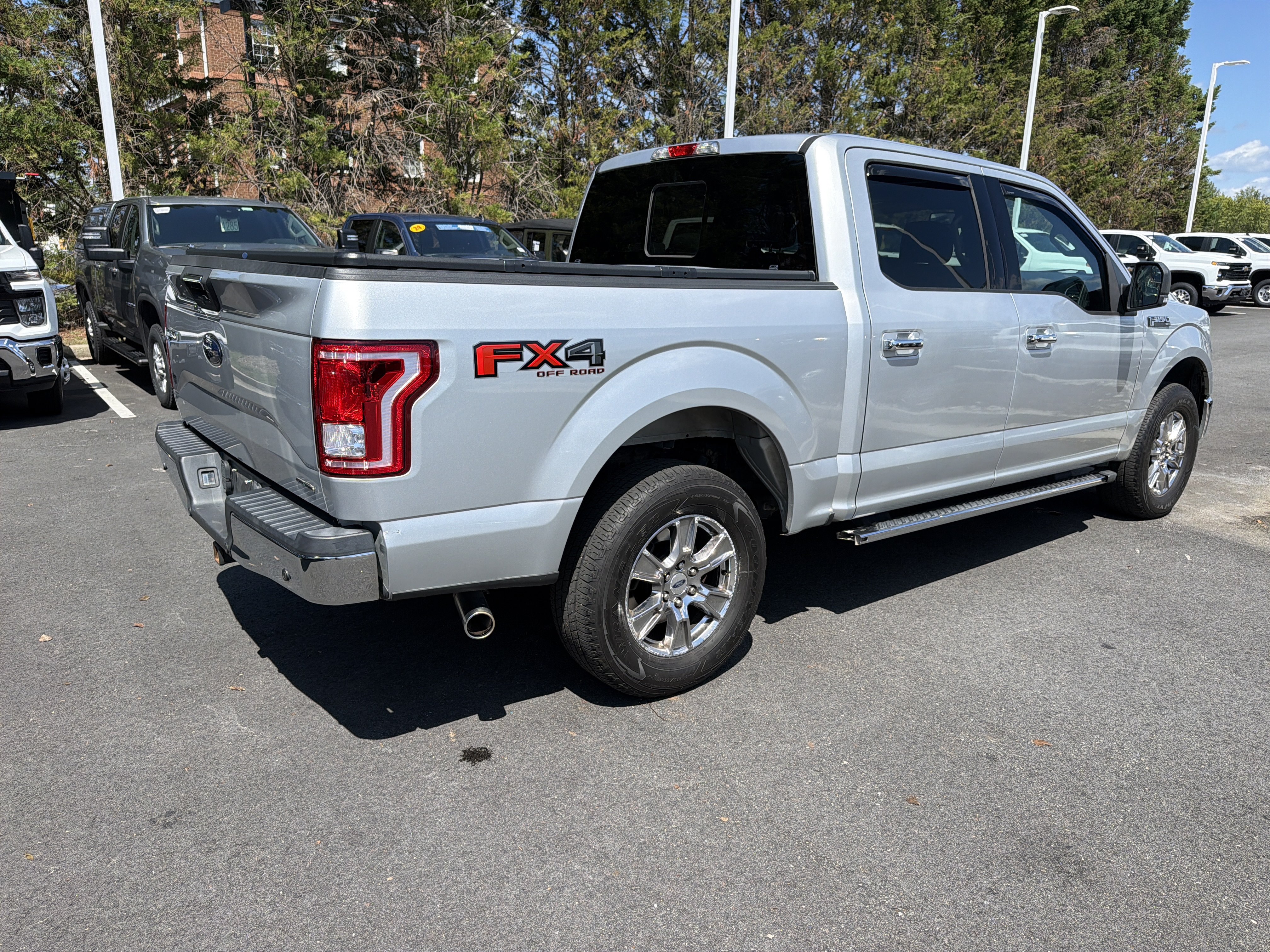 Used 2016 Ford F150 XLT w/ Equipment Group 302A Luxury AWD/4WD image 10