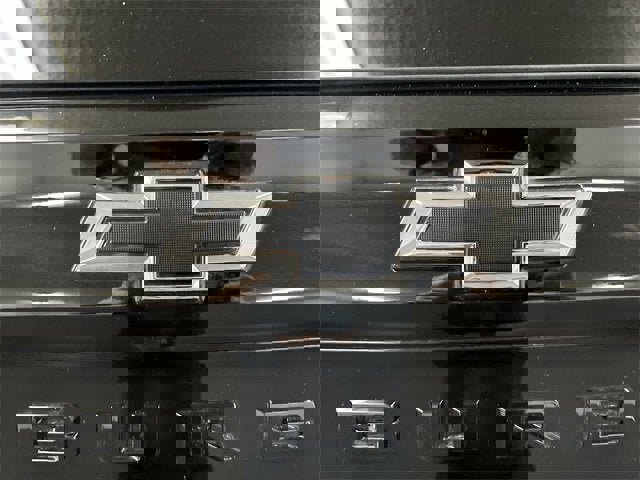 Certified 2025 Chevrolet Suburban High Country image 32