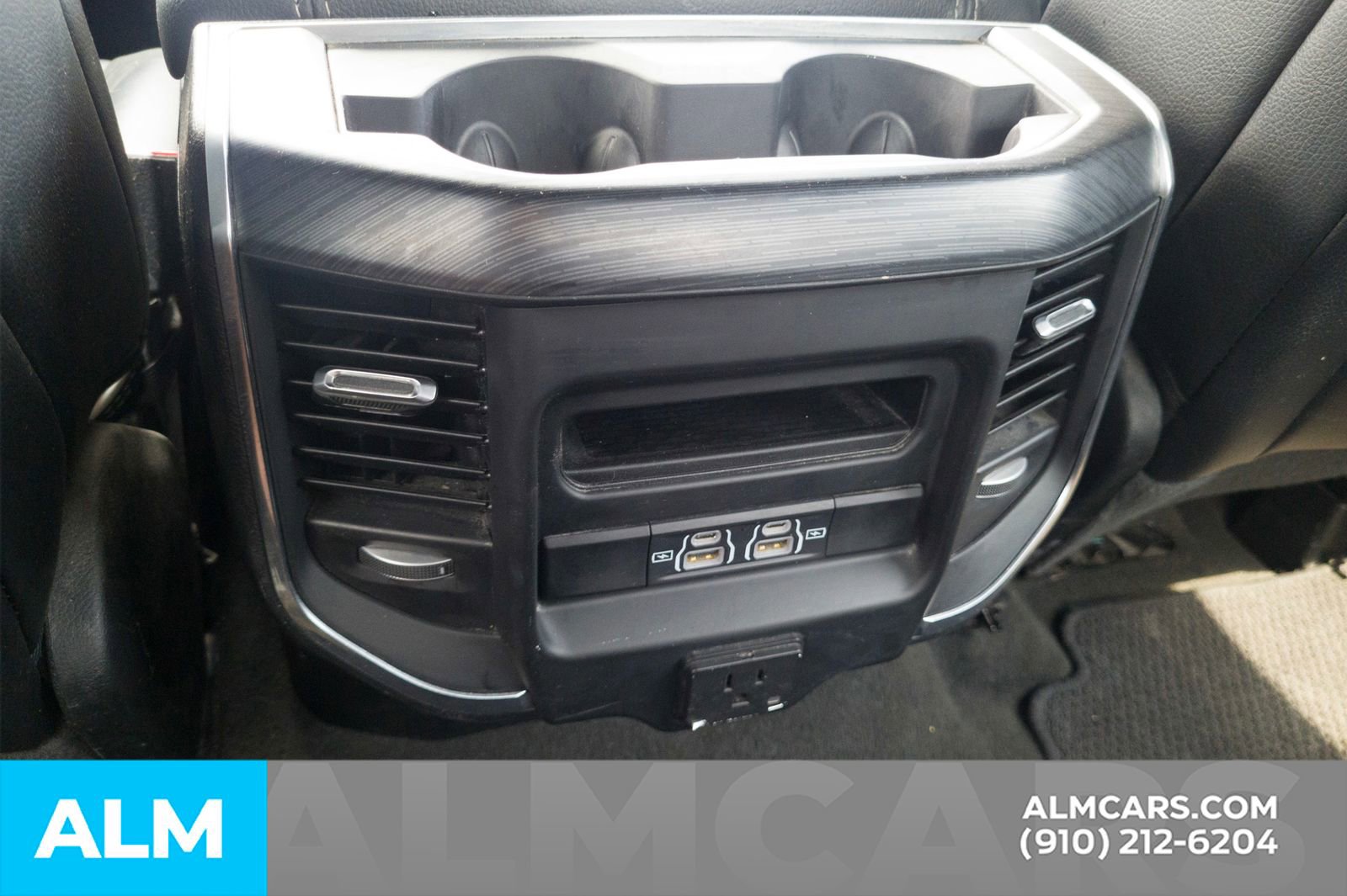 Used 2024 RAM 1500 Laramie AWD/4WD image 21