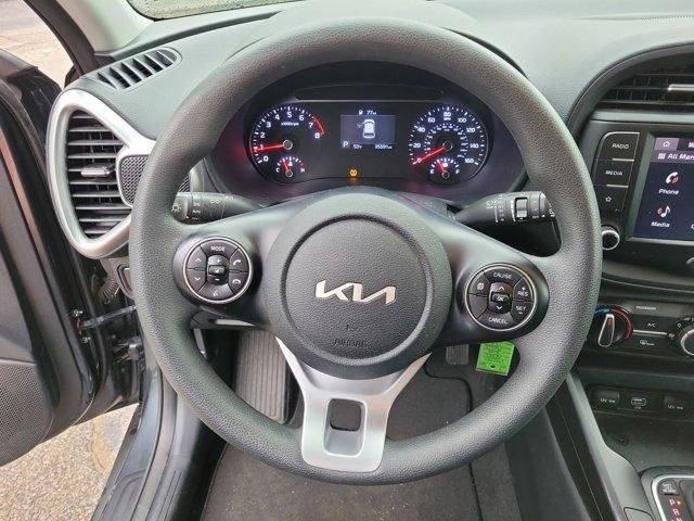 Used 2022 Kia Soul LX image 20