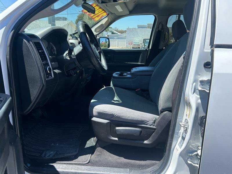Used 2017 RAM 2500 Tradesman w/ Chrome Appearance Group RWD image 6