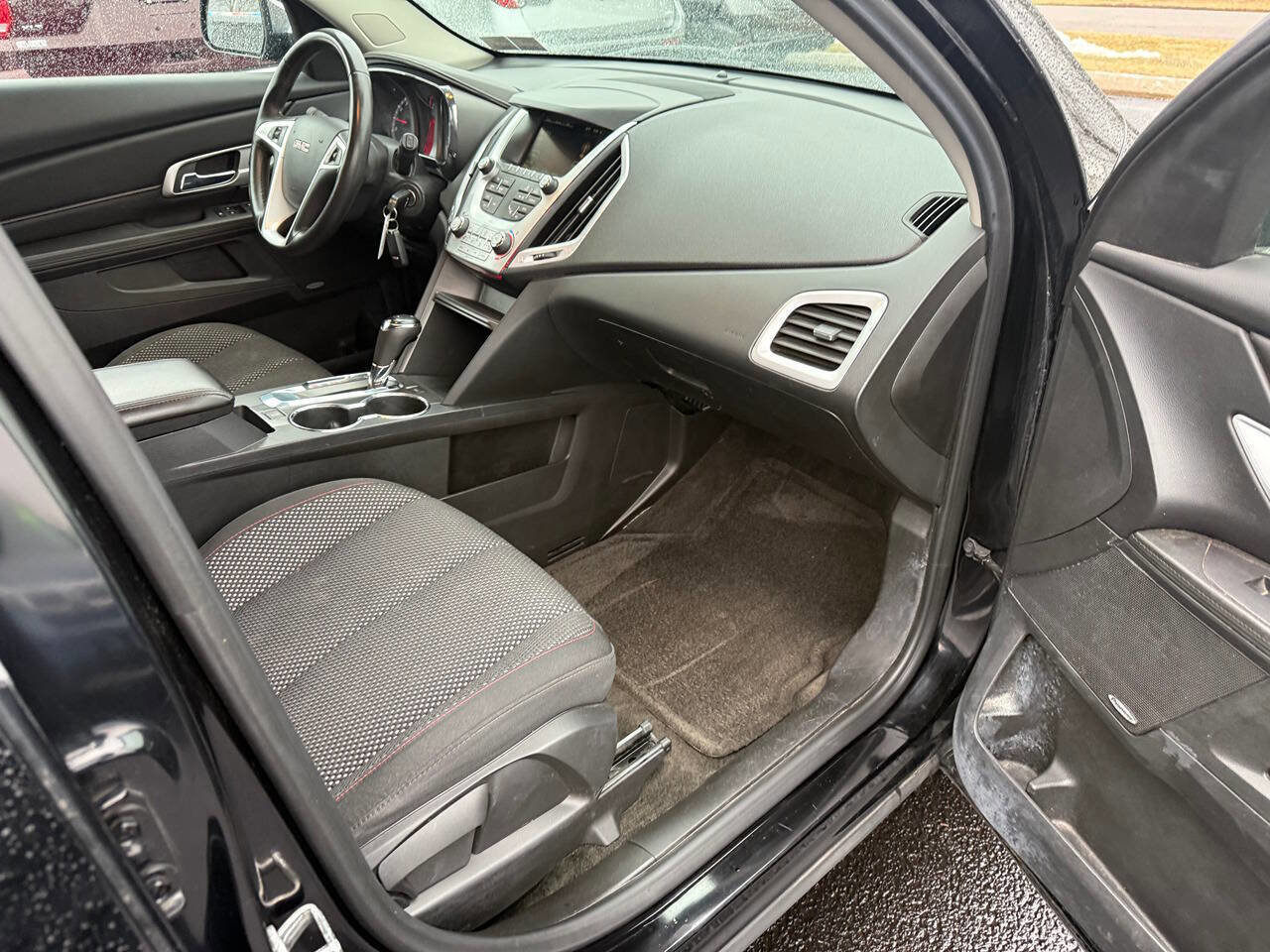 Used 2017 GMC Terrain SLE w/ Chrome Edition AWD/4WD image 8