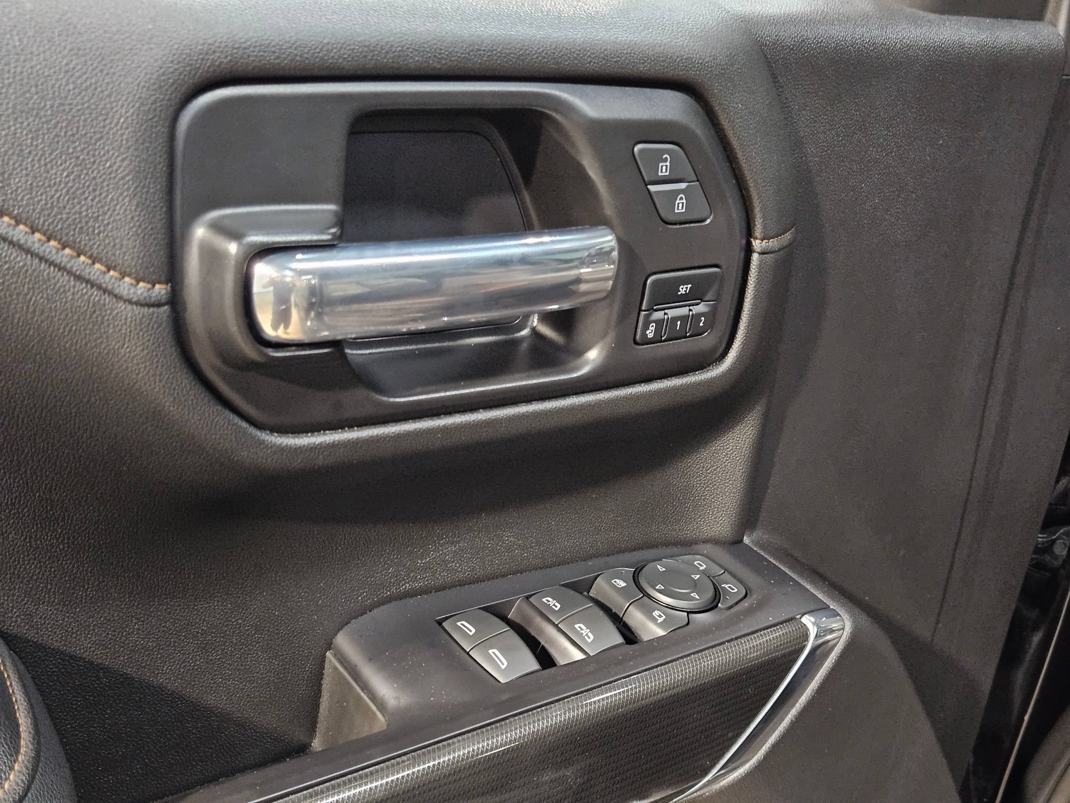 Used 2021 GMC Sierra 1500 AT4 w/ AT4 Preferred Package AWD/4WD image 21