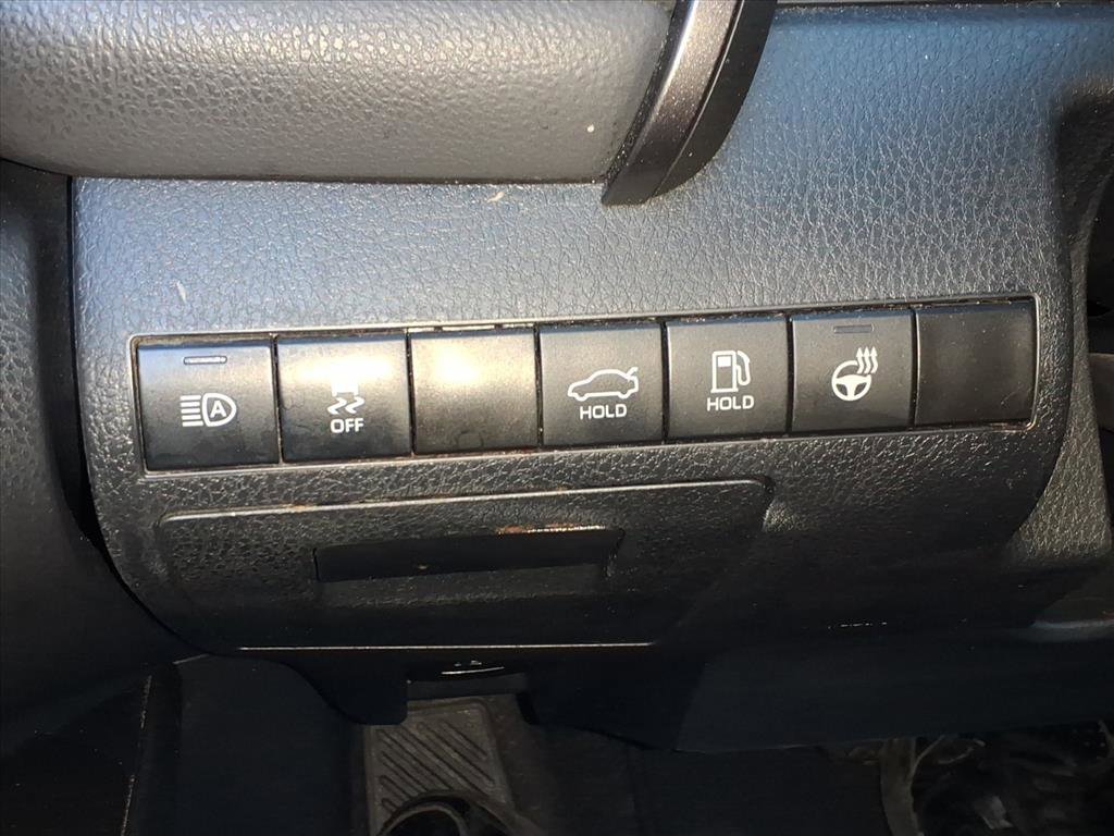 Used 2024 Toyota Camry SE image 15