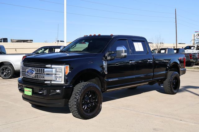 Used 2017 Ford F350 Platinum w/ Platinum Ultimate Package image 3
