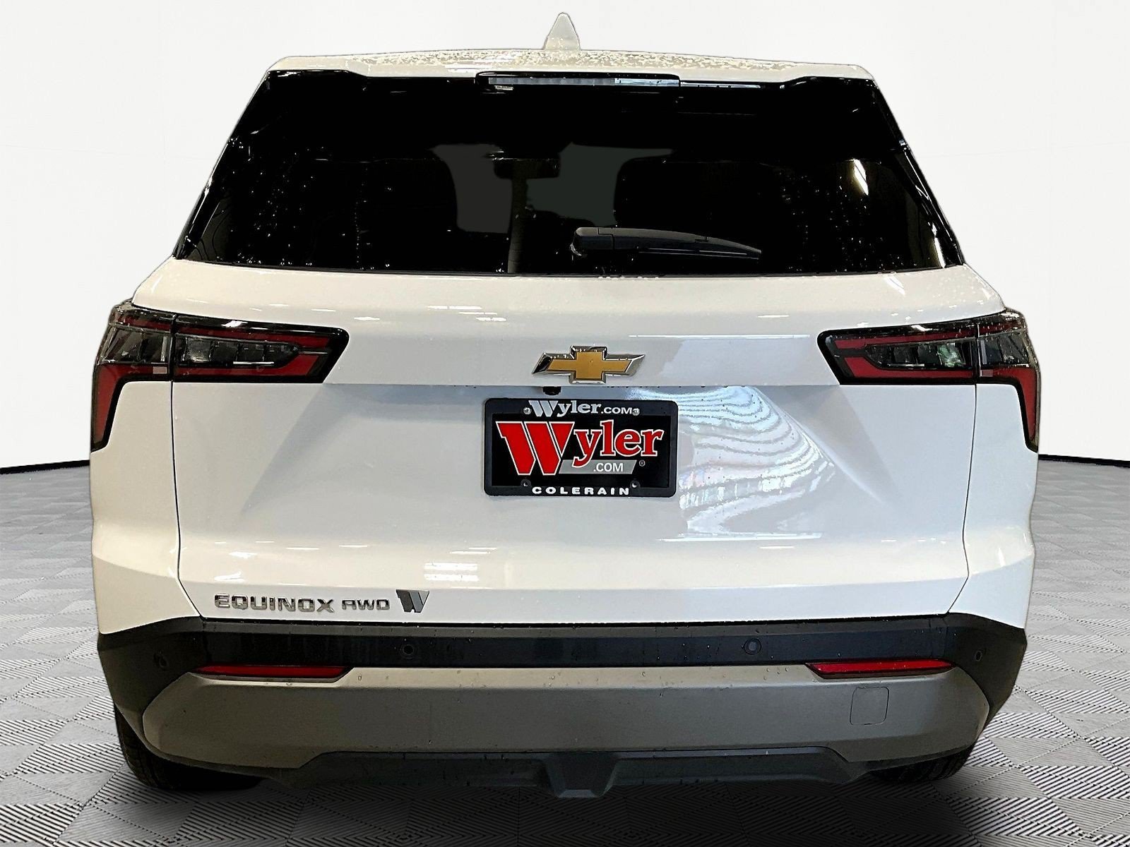 Used 2026 Chevrolet Equinox LT AWD/4WD image 5