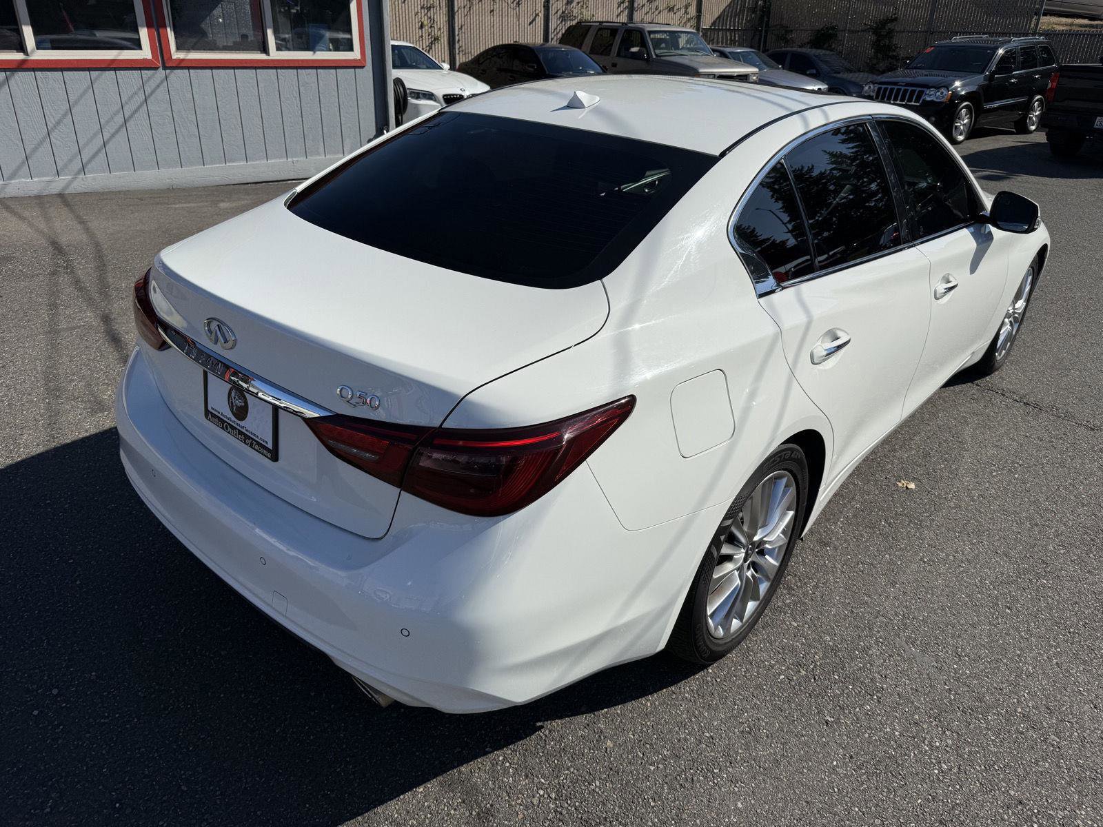 Used 2021 INFINITI Q50 Luxe image 12