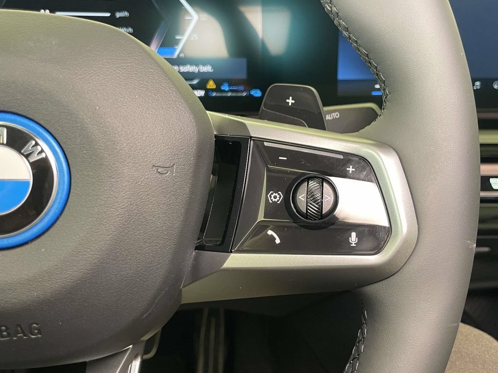 New 2027 BMW 550e xDrive w/ Executive Package AWD/4WD image 35