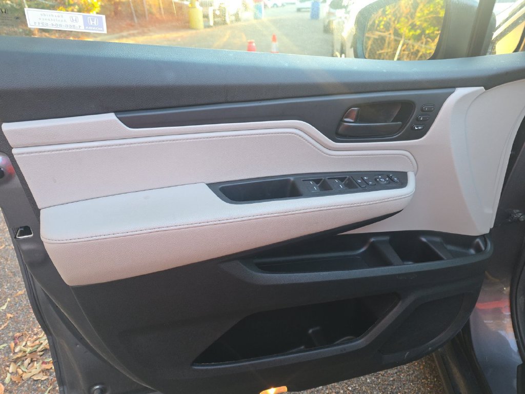 Used 2025 Honda Odyssey EX-L image 7