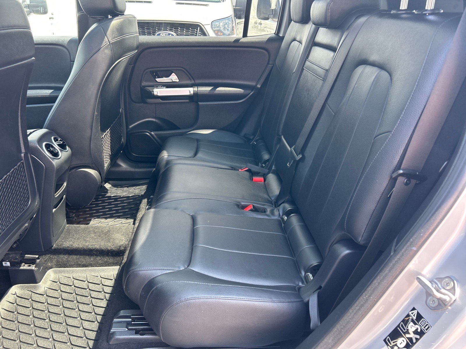 Used 2021 Mercedes-Benz GLB 250 4MATIC image 11