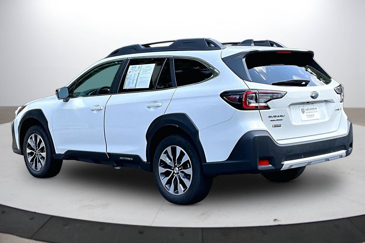 Used 2024 Subaru Outback Limited AWD/4WD image 7
