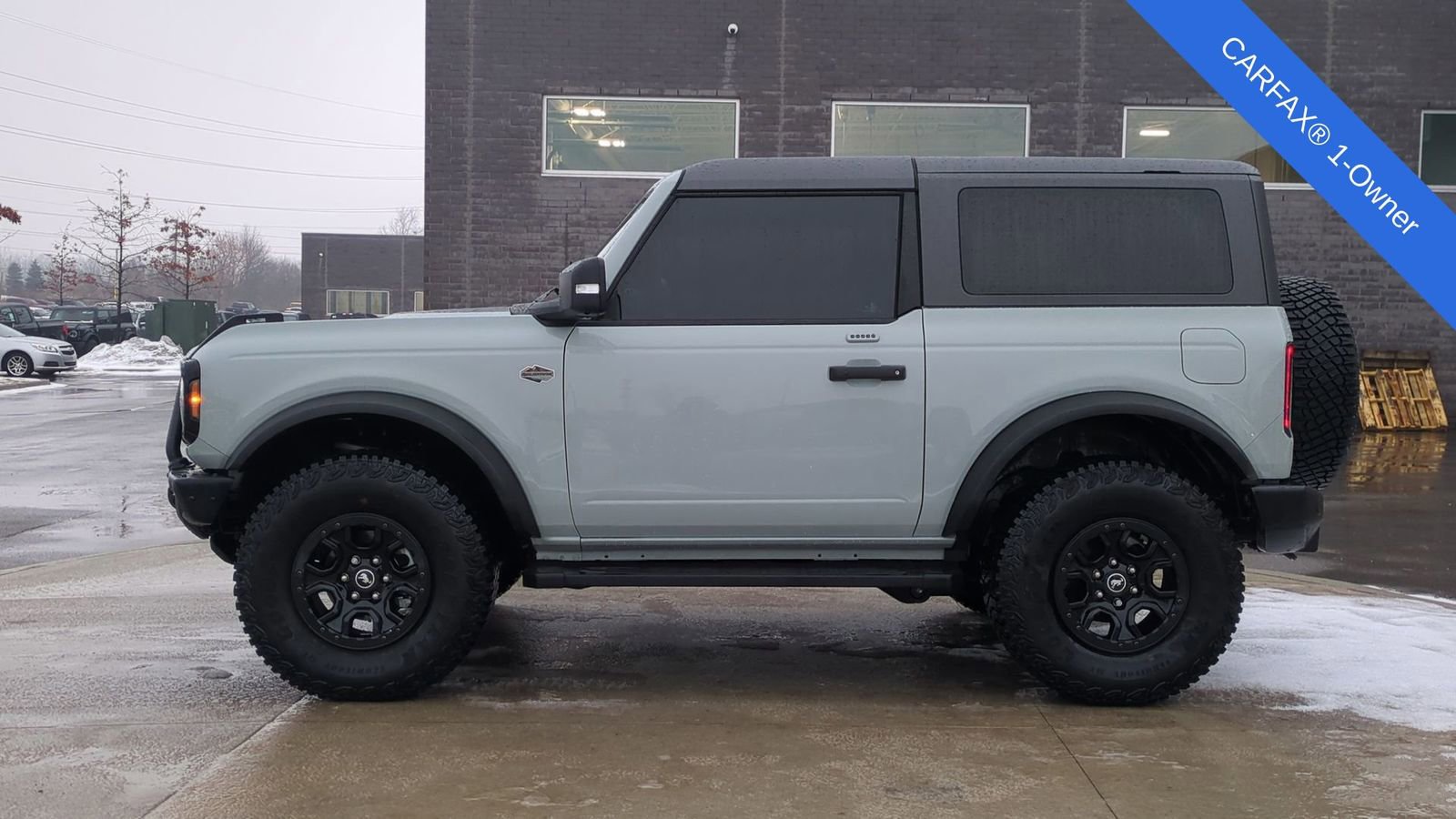 Used 2023 Ford Bronco Wildtrak image 2