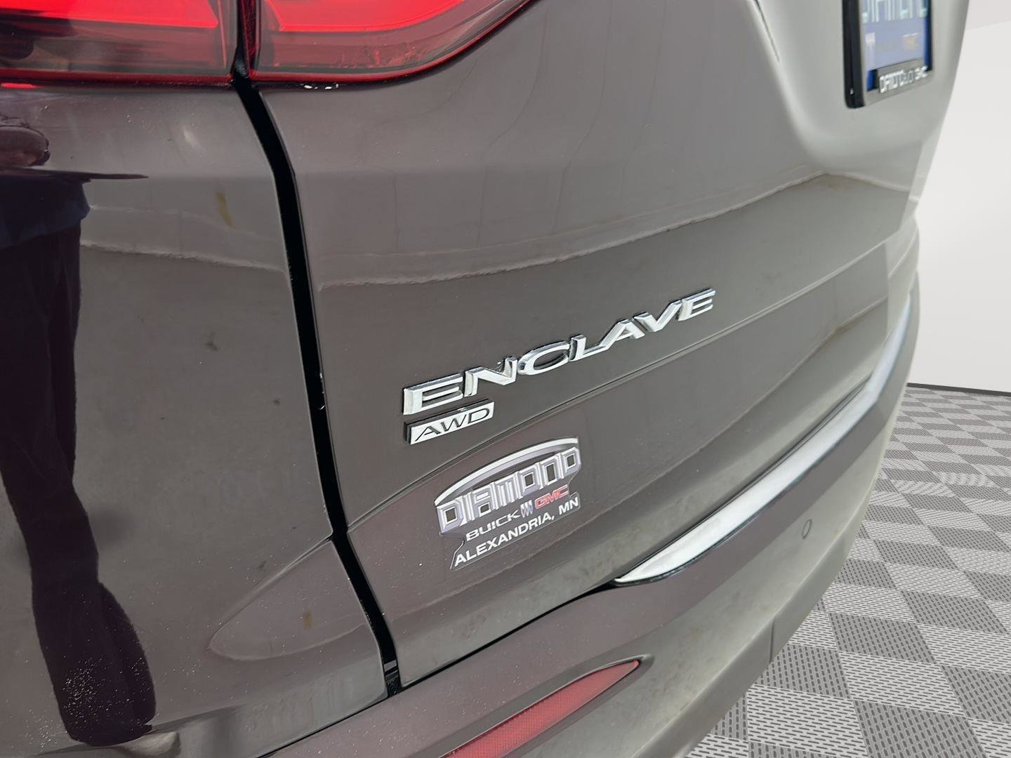 Used 2020 Buick Enclave Avenir w/ Avenir Technology Package AWD/4WD image 32