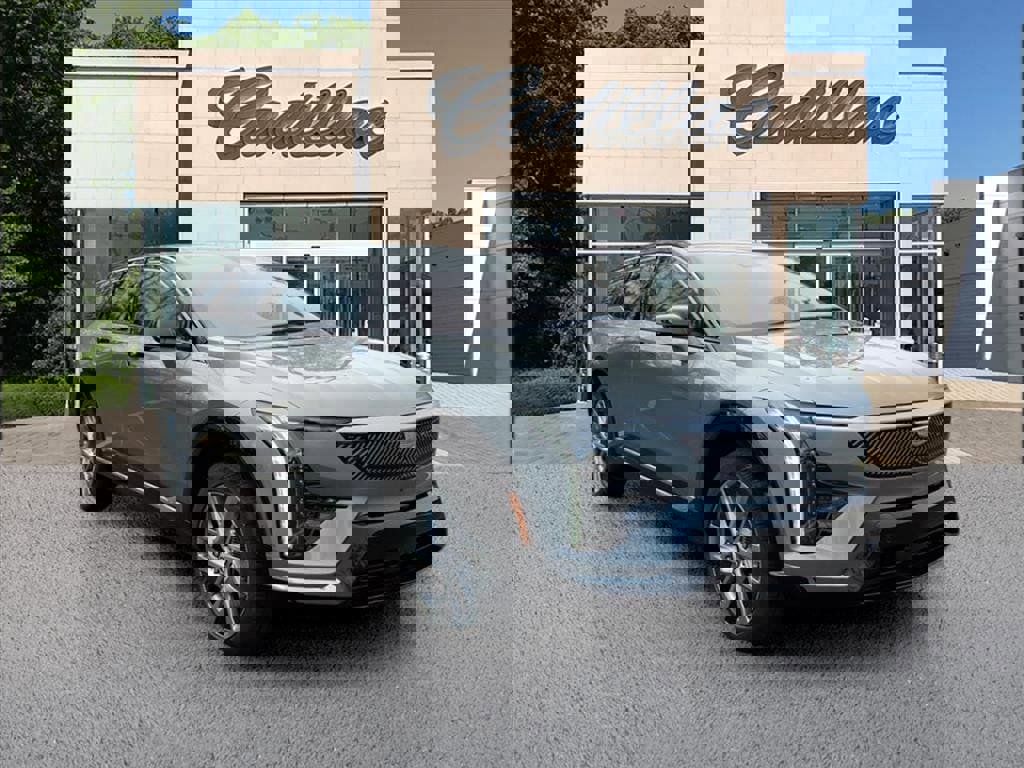 New 2026 Cadillac Optiq Luxury 1 image 7