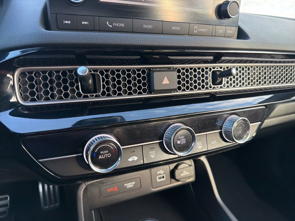 Certified 2023 Honda Civic Sport image 31