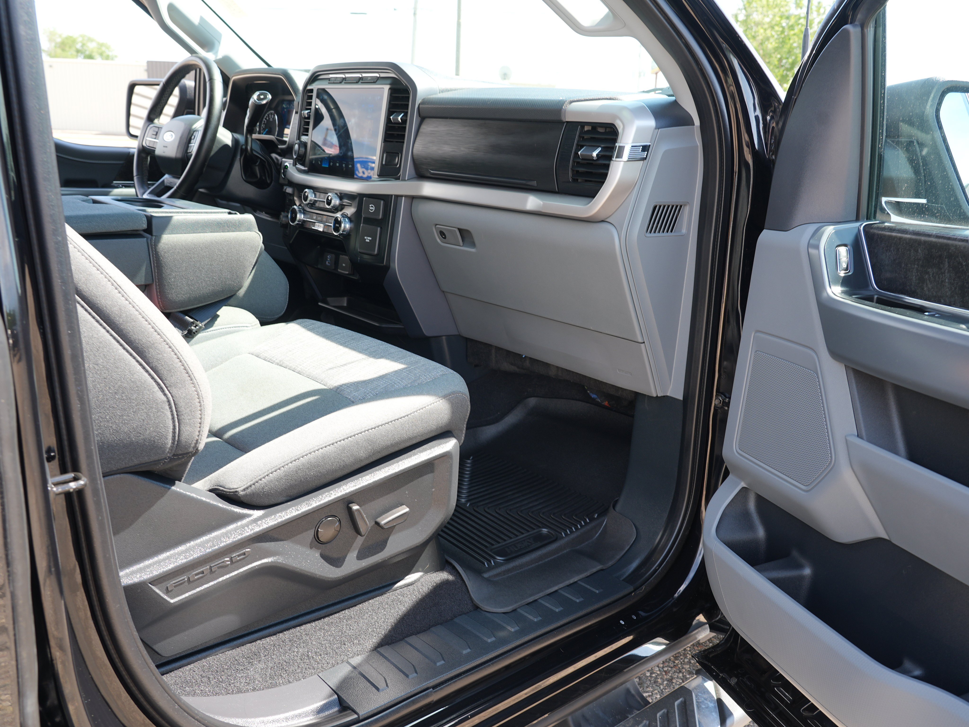 Used 2023 Ford F150 XLT w/ Equipment Group 302A High AWD/4WD image 30