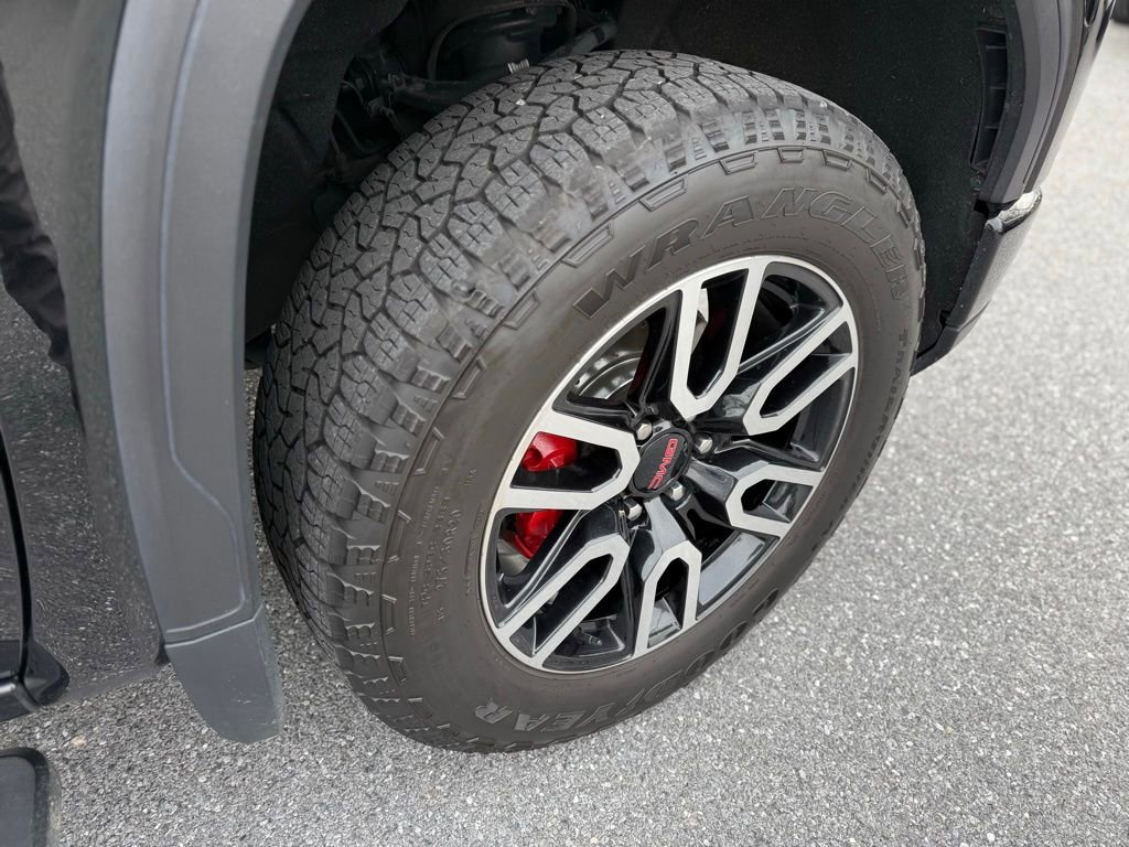 Used 2022 GMC Sierra 1500 AT4 image 9