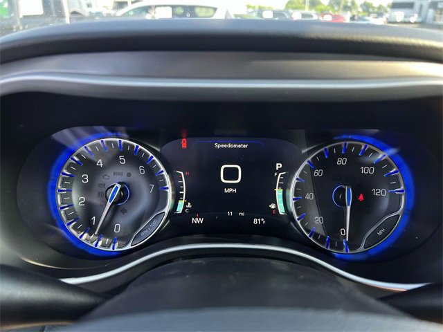 New 2025 Chrysler Voyager LX image 15