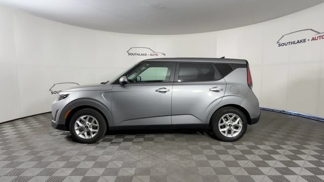 Certified 2025 Kia Soul LX w/ LX Technology Package FWD image 6