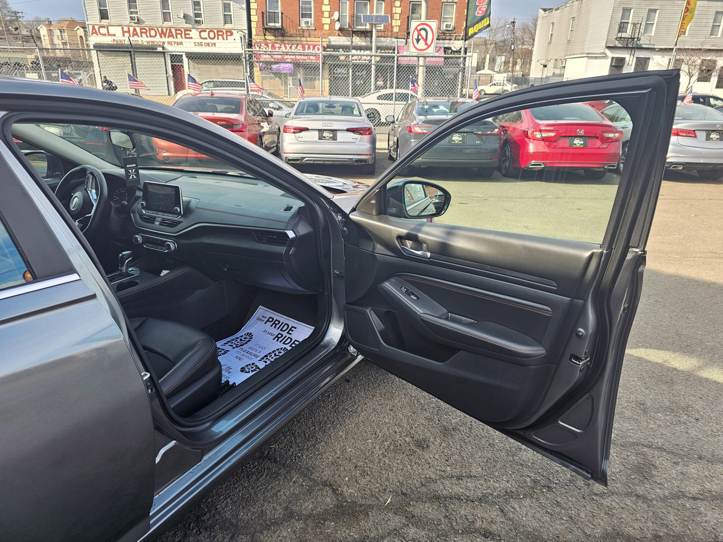 Used 2020 Nissan Altima 2.5 SR image 11