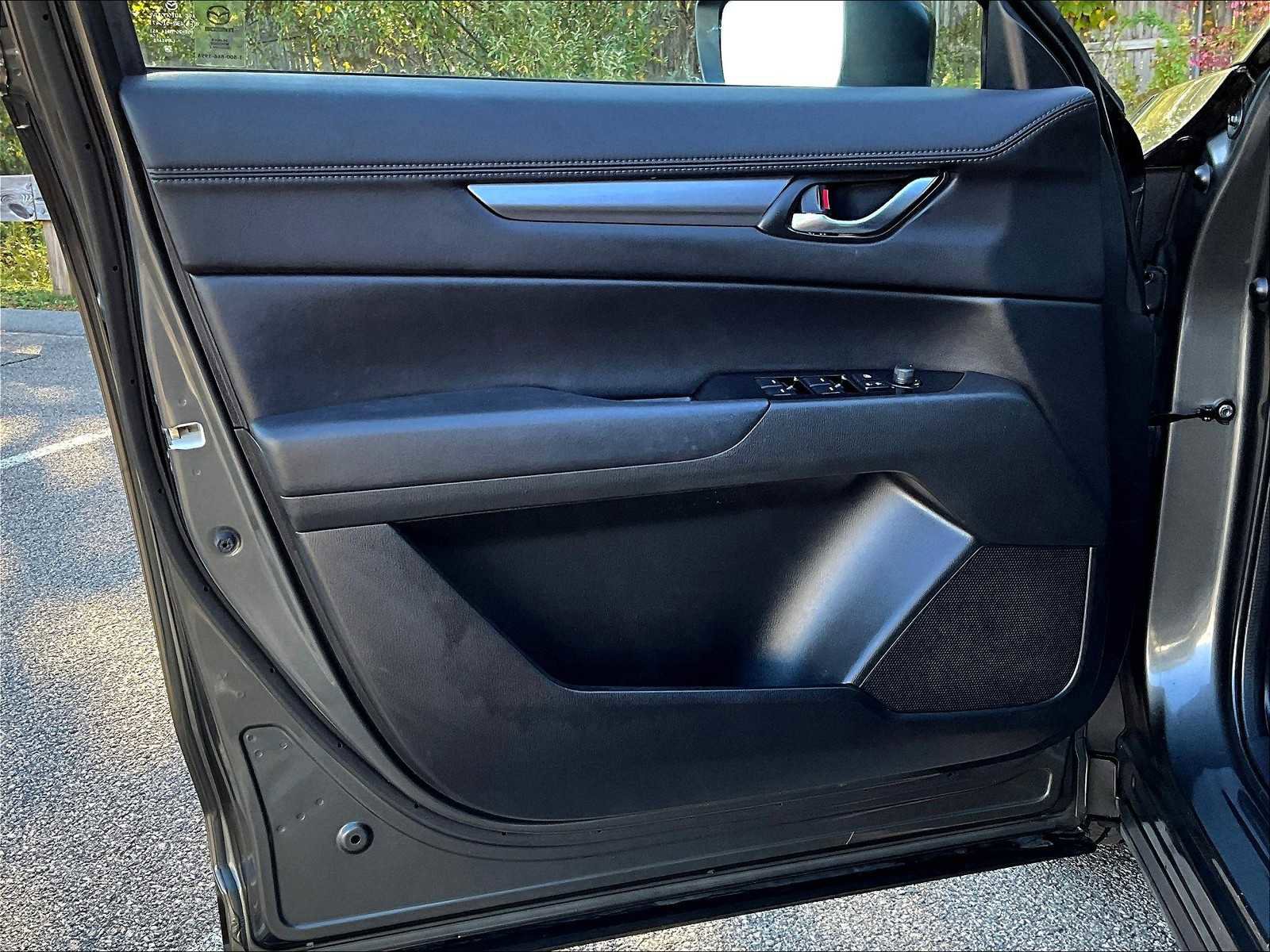 Used 2020 MAZDA CX-5 Touring image 9