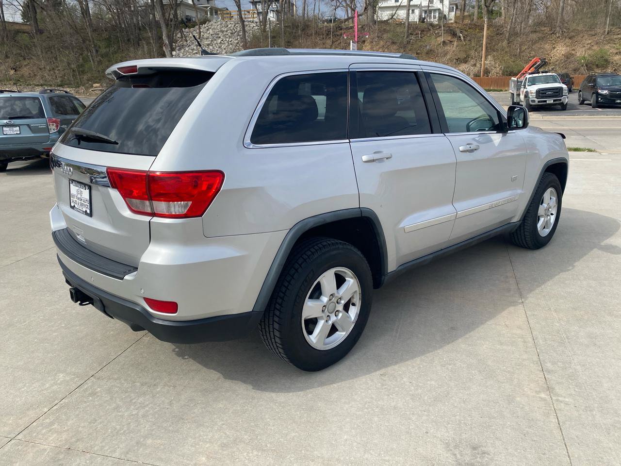 Used 2011 Jeep Grand Cherokee 70th Anniversary AWD/4WD image 6