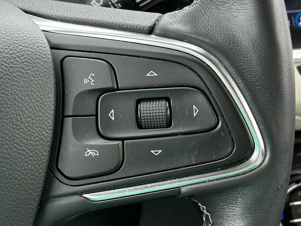 Used 2020 Buick Encore GX Essence w/ Advanced Technology Package AWD/4WD image 17