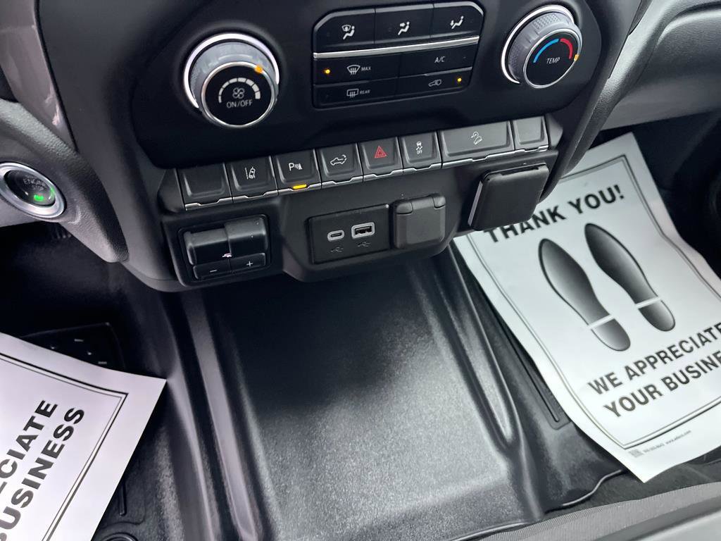 Used 2025 Chevrolet Silverado 2500 Custom w/ Custom Value Package image 15