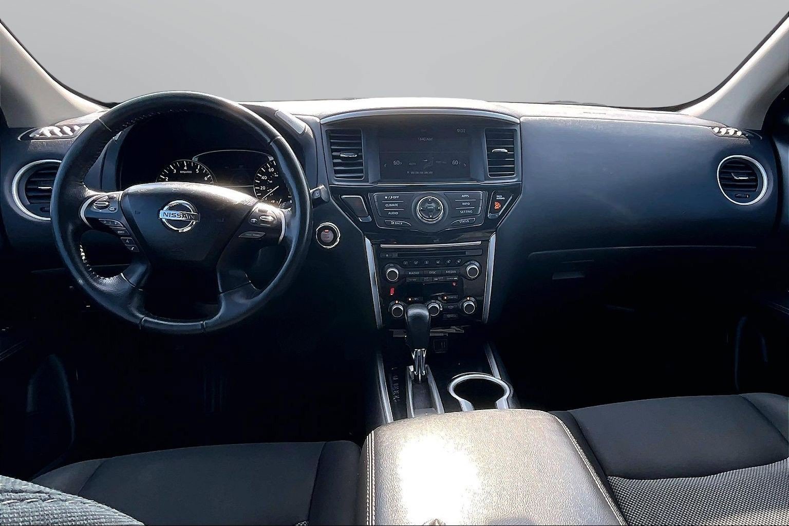 Used 2020 Nissan Pathfinder SV FWD image 13