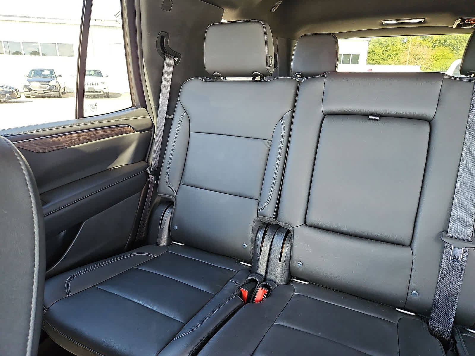 Used 2021 Chevrolet Tahoe LT AWD/4WD image 13