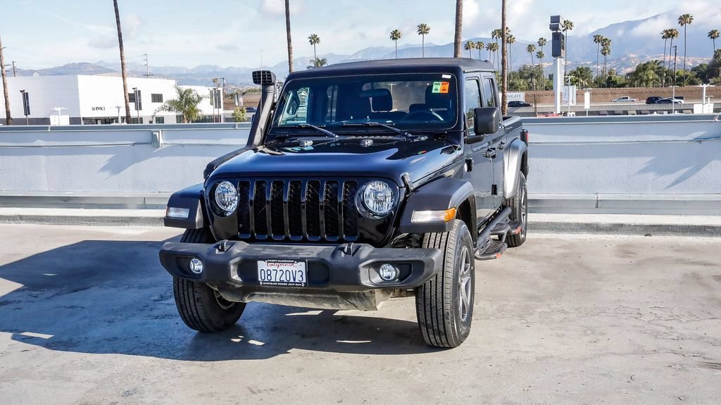 Used 2021 Jeep Gladiator Sport AWD/4WD image 4