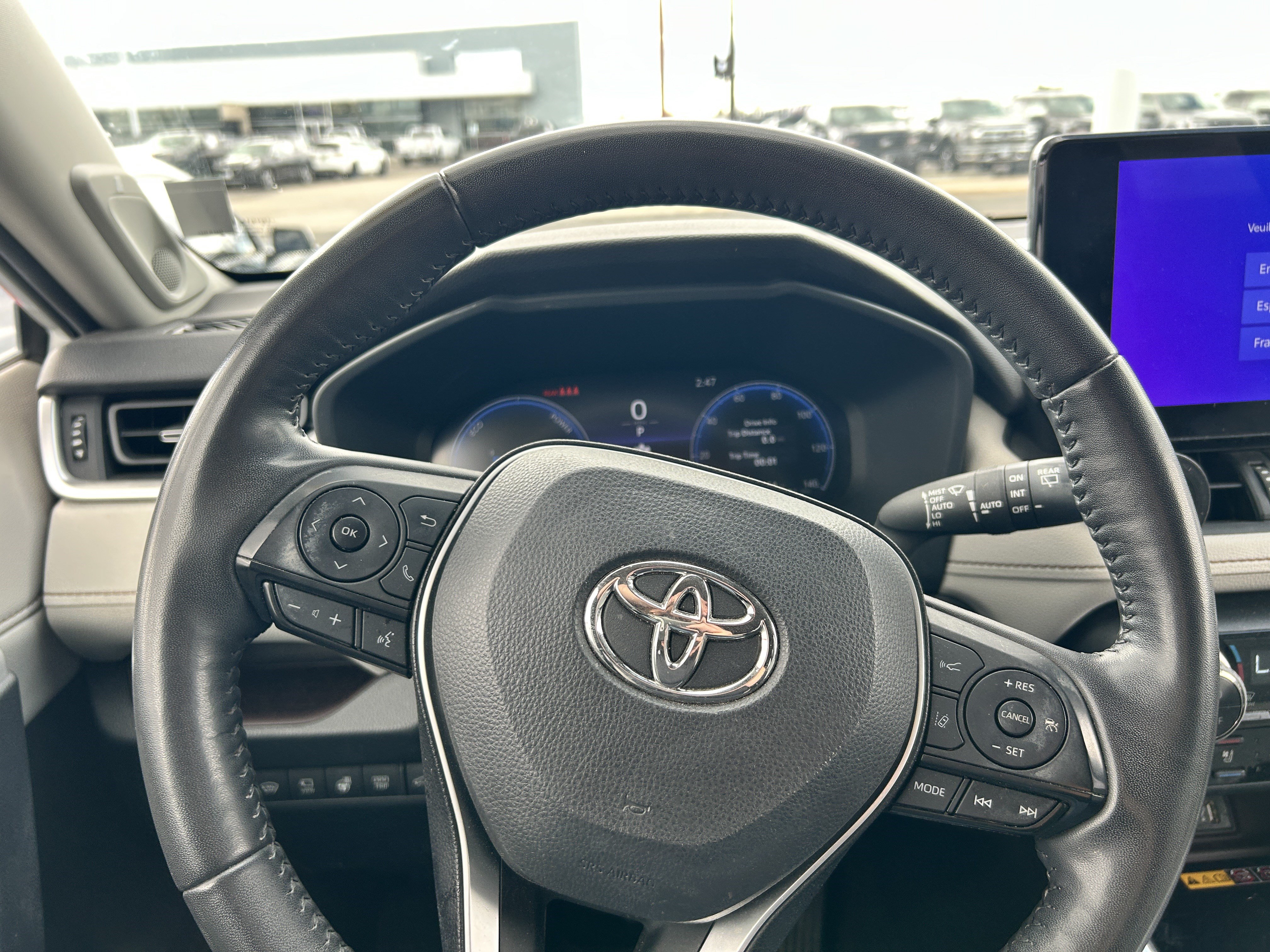 Used 2023 Toyota RAV4 Limited AWD/4WD image 17