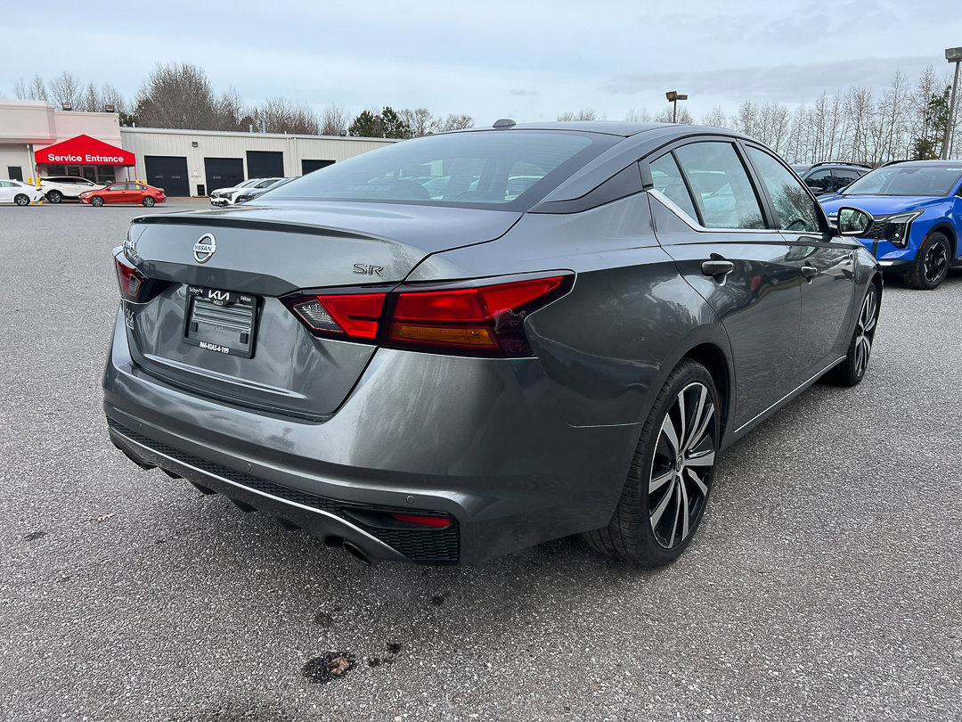 Used 2022 Nissan Altima 2.5 SR image 6