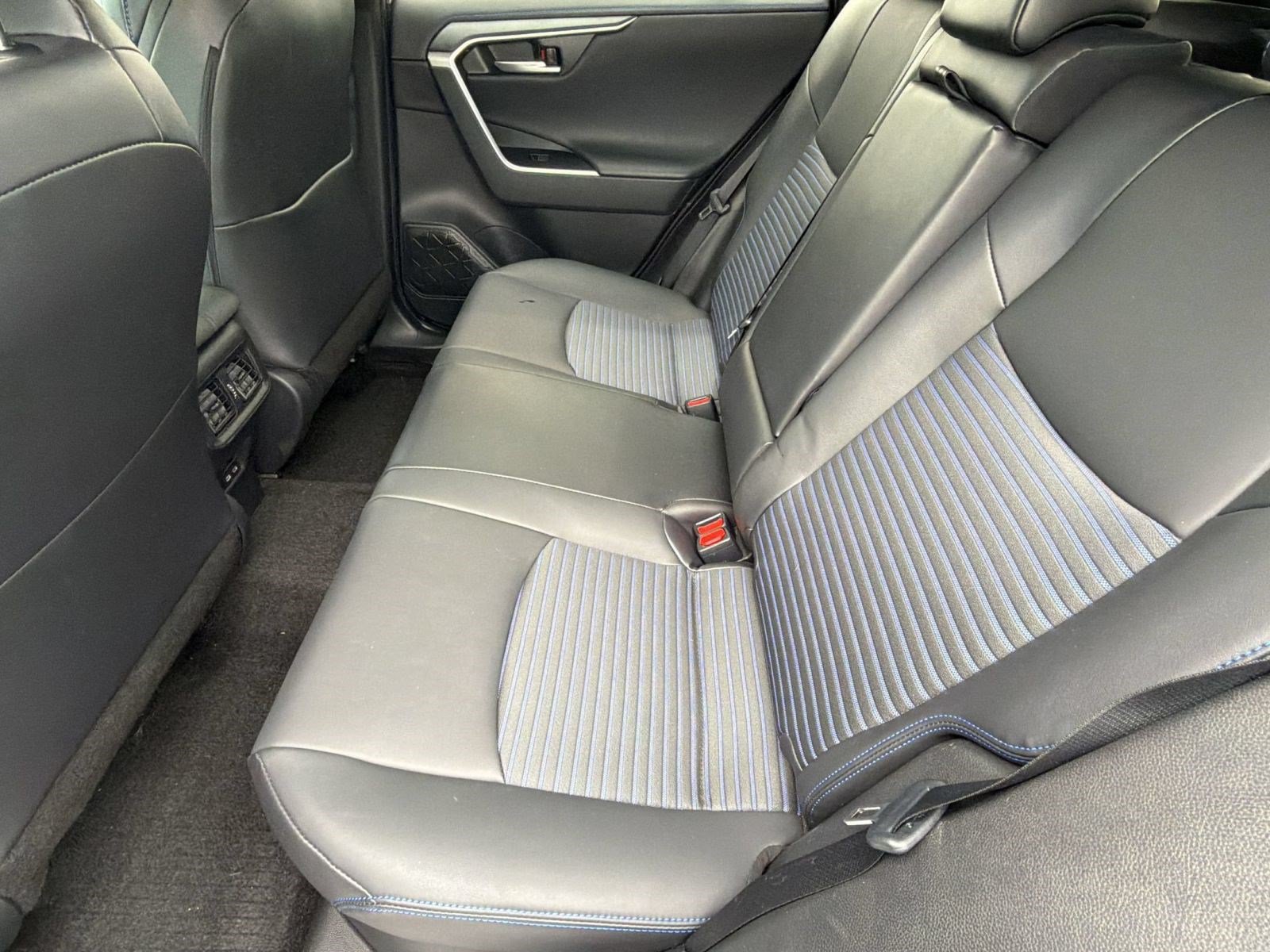 Used 2023 Toyota RAV4 XSE AWD/4WD image 25