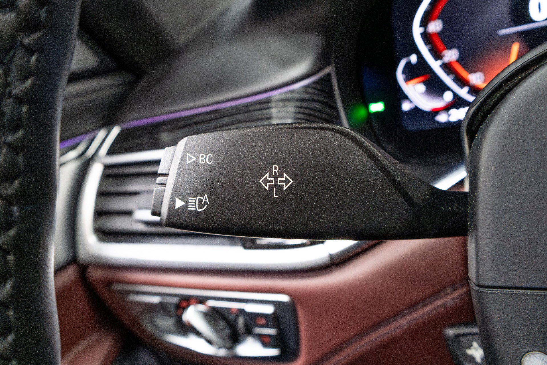 Used 2020 BMW 750i xDrive w/ Executive Package image 53