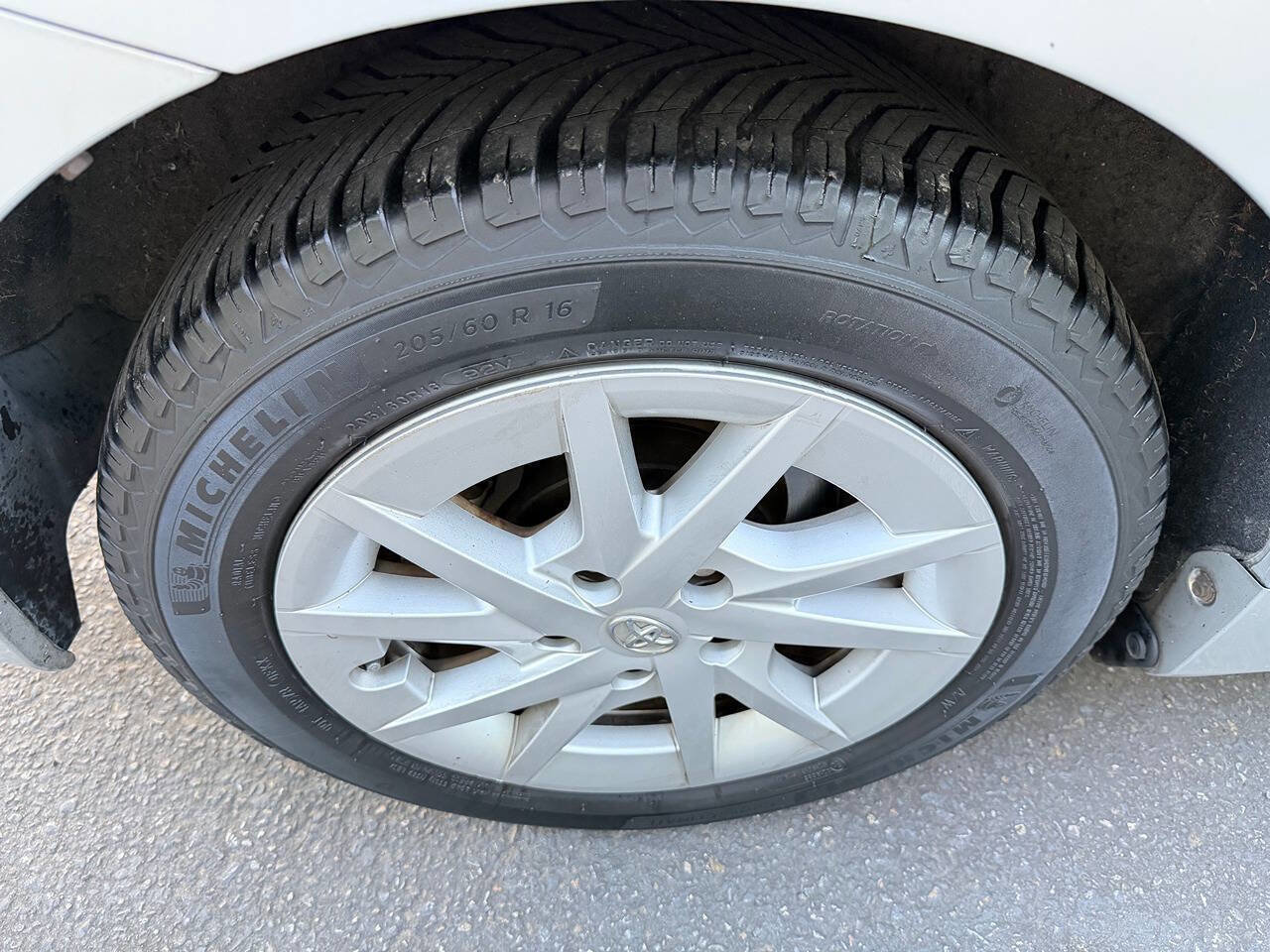 Used 2014 Toyota Prius V Three FWD image 48