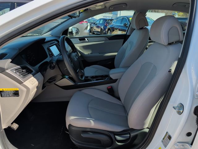 Used 2017 Hyundai Sonata SE FWD image 12