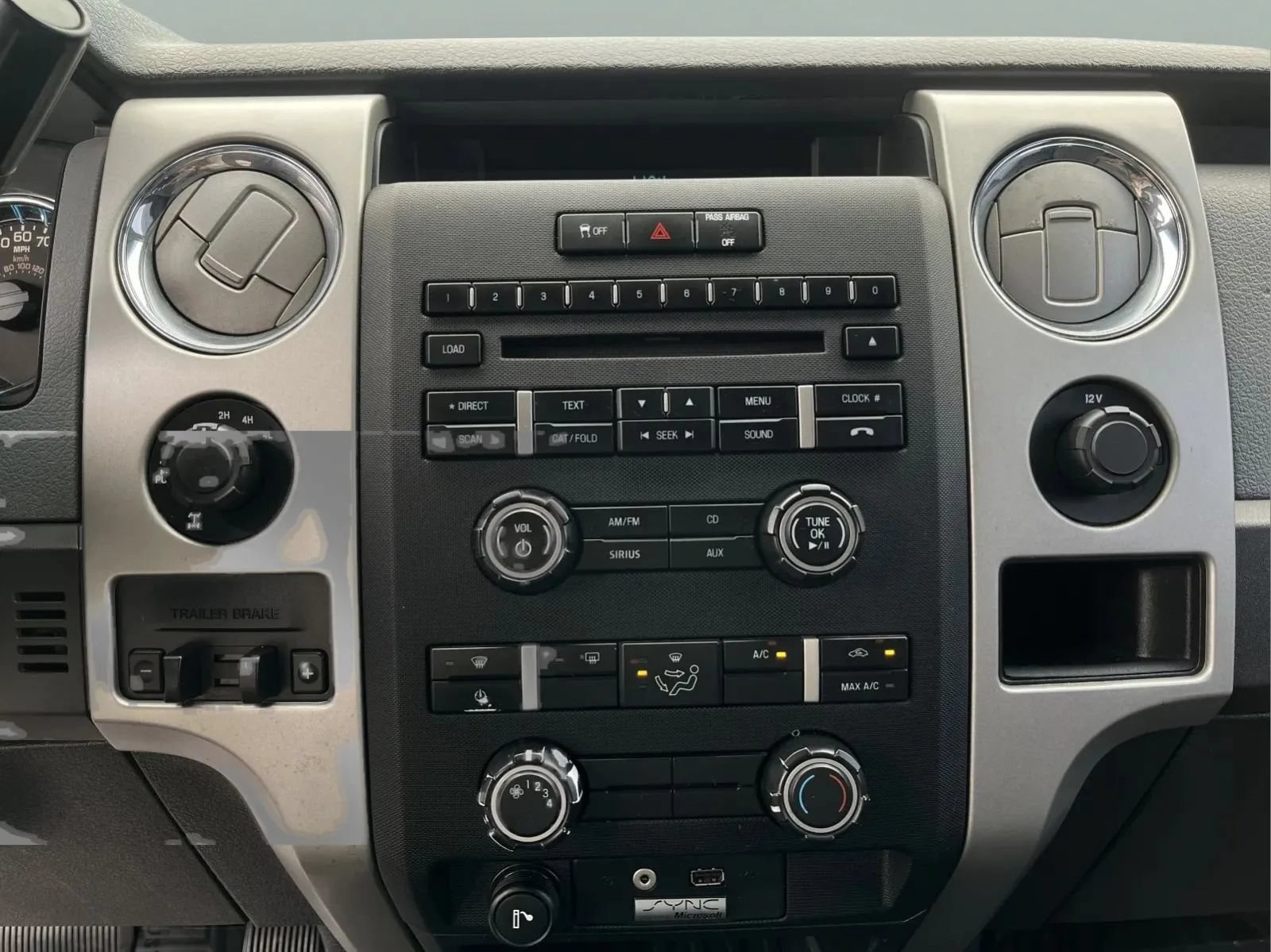 Used 2012 Ford F150 XLT w/ XLT Chrome Pkg AWD/4WD image 11