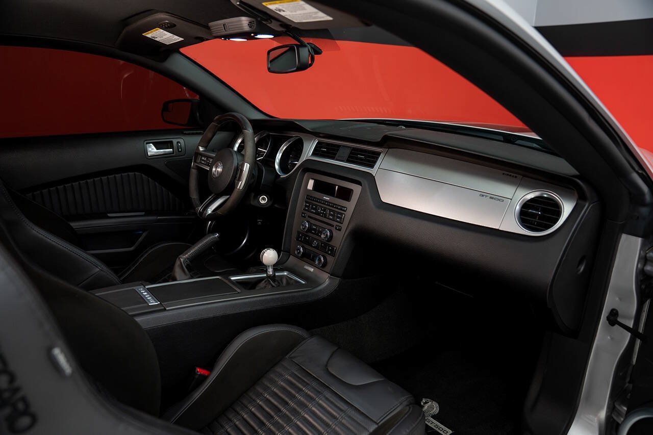Used 2013 Ford Mustang Shelby GT500 RWD image 68