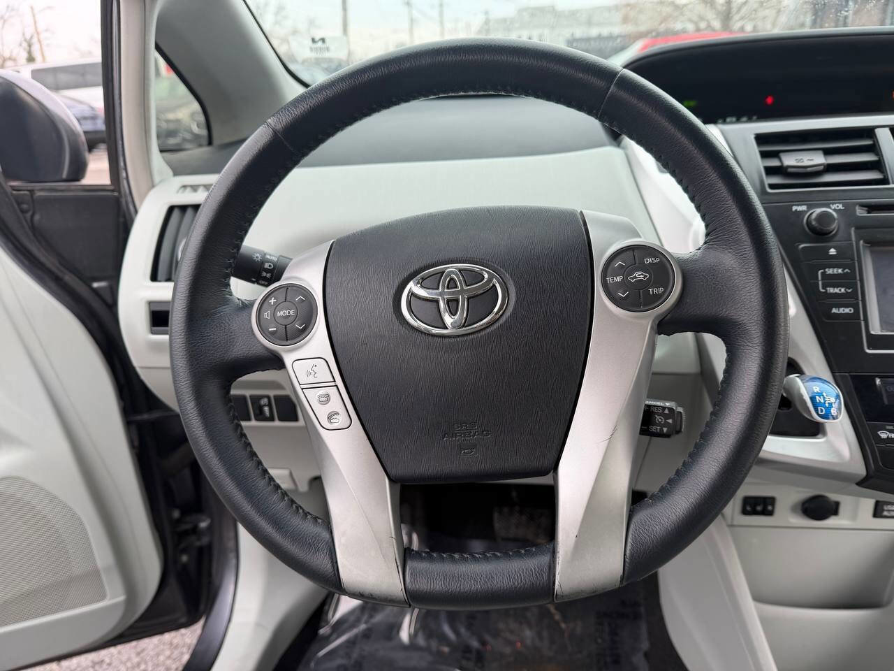 Used 2013 Toyota Prius V Five image 23