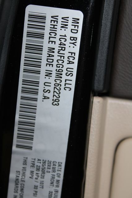 Used 2021 Jeep Grand Cherokee Overland AWD/4WD image 43