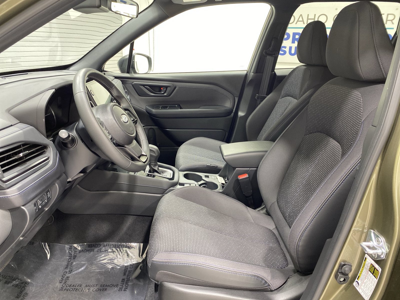 Used 2025 Subaru Forester Premium AWD/4WD image 11