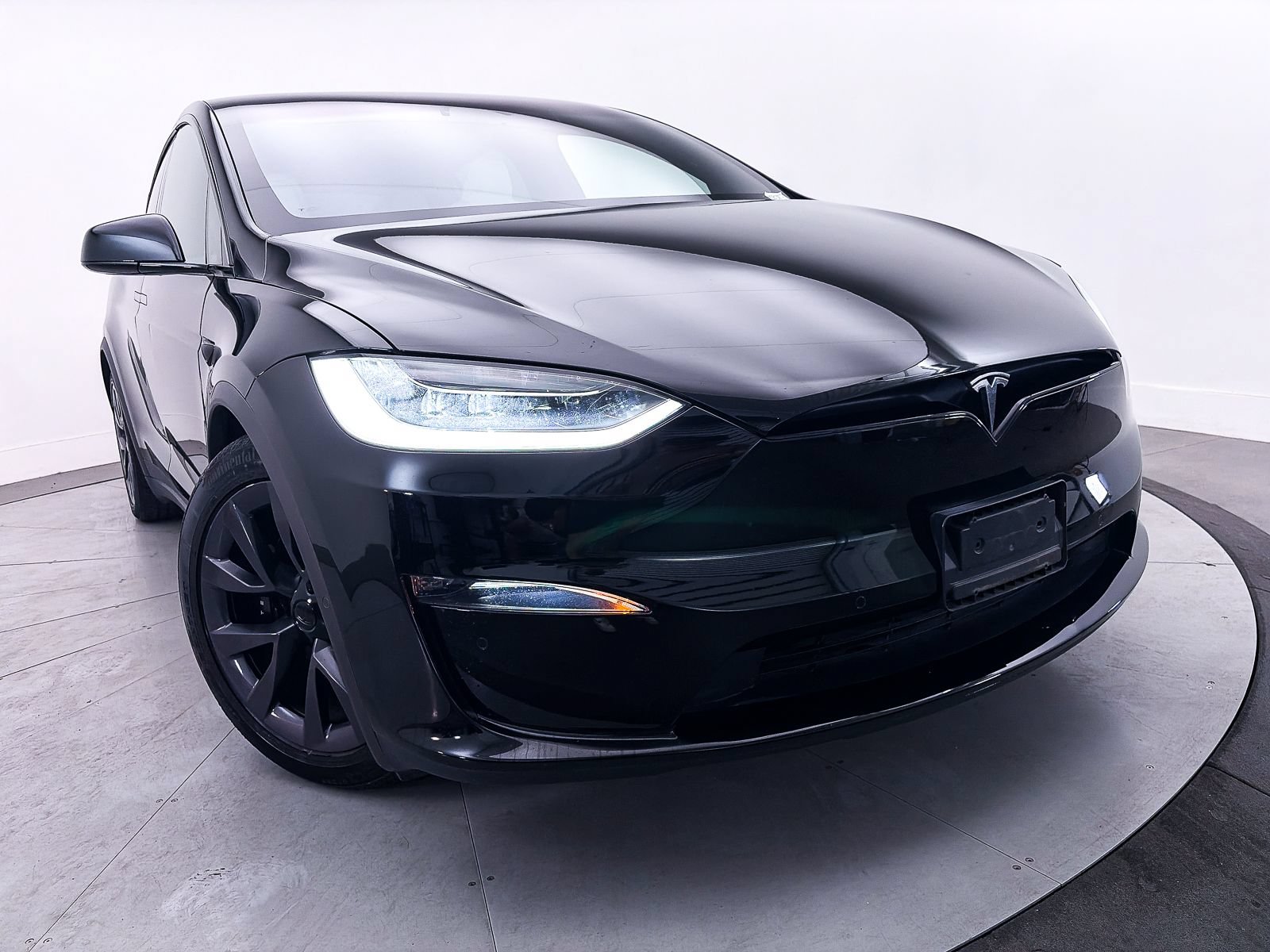 Used 2022 Tesla Model X Plaid AWD/4WD image 8