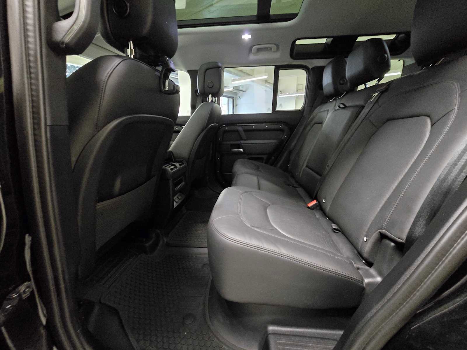 Used 2025 Land Rover Defender 110 S AWD/4WD image 16
