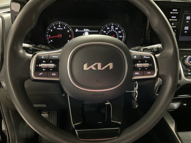 Used 2023 Kia Sorento LX FWD image 21